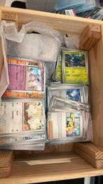 Pokemon paldea + sv bulk + ~75 toploader ~800 sleeves, Hobby en Vrije tijd, Verzamelkaartspellen | Pokémon, Verzenden, Zo goed als nieuw