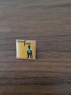V 513 Liliane Fonds Pin, Verzamelen, Speldjes, Pins en Buttons, Ophalen of Verzenden, Gebruikt, Overige onderwerpen, Speldje of Pin