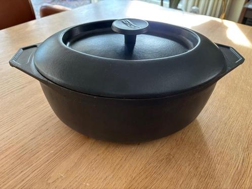 Mooie gietijzeren braadpan Sigg, ovaal, in prima staat, Huis en Inrichting, Keuken | Potten en Pannen, Gebruikt, Koekenpan of Braadpan