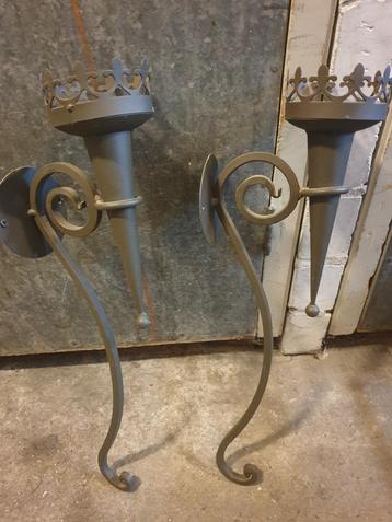 Kandelaar beschikbaar voor biedingen