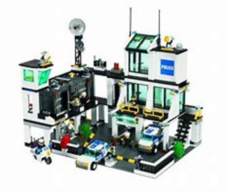 7744 Politieburo uit 2008, Kinderen en Baby's, Speelgoed | Duplo en Lego, Zo goed als nieuw, Lego, Complete set, Ophalen of Verzenden