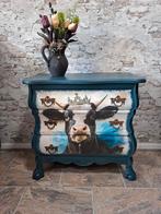 Brocante ladenkastje, buikkastje met Queen Cow, Ophalen, 50 tot 100 cm, Zo goed als nieuw, 3 of 4 laden