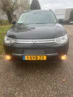 OUTLANDER 2014 PHEV Mitsubishi luxe uitvoering instyle+ plus, Auto's, Automaat, Zwart, Leder, Onderhoudsboekje