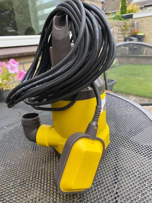 dompelpomp inclusief 10 m slang, Tuin en Terras, Waterpompen, Zo goed als nieuw, Elektrisch, Dompelpomp, Ophalen