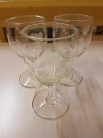 Gegraveerde portglazen 3 stuk 11,5 x 6, Antiek en Kunst, Antiek | Glas en Kristal, Ophalen of Verzenden