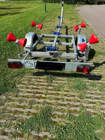 Ongeremde Marlin Boottrailer + Suzumar Ds390 + Honda 15pk beschikbaar voor biedingen