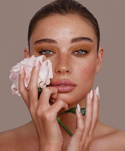 Model gezocht pmu wenkbrauwen en lippen, Sieraden, Tassen en Uiterlijk, Uiterlijk | Cosmetica en Make-up, Ophalen of Verzenden