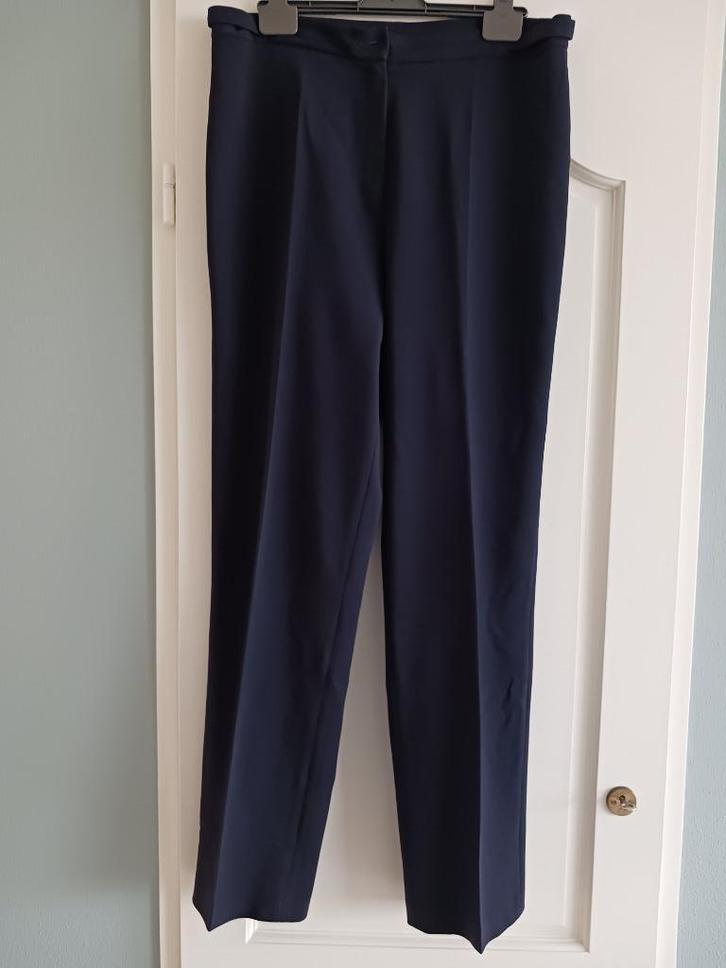 Broekpak Bandolera donker blauw mt 42/44, Kleding | Dames, Jasjes, Kostuums en Pakken, Zo goed als nieuw, Maat 42/44 (L), Blauw