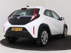 Toyota Aygo X 1.0 VVT-i S-CVT Play I Airco I 5 Deurs I Camer, 12 maanden, Stof, Gebruikt, 4 stoelen