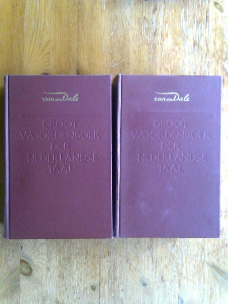 Van Dale Groot Woordenboek der Nederlandse Taal in 2 delen, Boeken, Woordenboeken, Gelezen, Nederlands, Van Dale, Ophalen of Verzenden