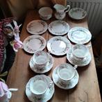 royal albert servies delen moss rose, Huis en Inrichting, Keuken | Servies, Ophalen of Verzenden, Zo goed als nieuw, Overige stijlen