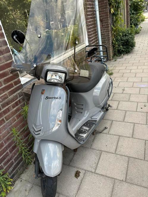La Souris Sourini S 2020 35km/u, Fietsen en Brommers, Snorfietsen en Snorscooters, Gebruikt, Overige merken, Benzine, Ophalen of Verzenden
