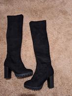 Zwarte suedeachtige overknee laarzen maat 39., Ophalen of Verzenden, Zo goed als nieuw, Maat 39 t/m 42, Zwart