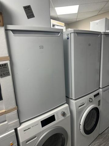 Koelkast koeling  nieuwe  133 liter energie D B keuze  beschikbaar voor biedingen