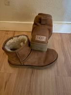 Originele Ugg mini boots kleur chestnut mt 38, UGG, Bruin, Lage of Enkellaarzen, Ophalen of Verzenden
