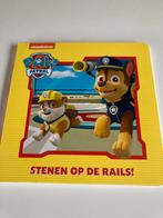 Paw Patrol Stenen op de rails boekje, Ophalen of Verzenden, Zo goed als nieuw, 2 tot 3 jaar