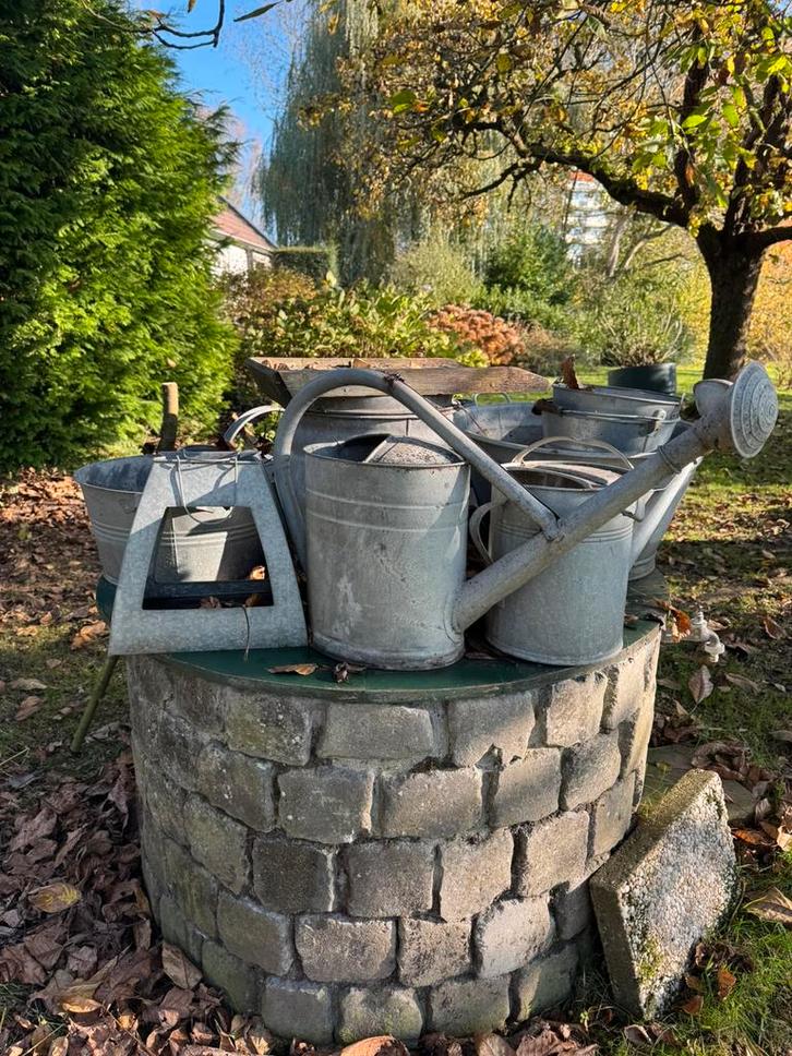 Oude zinken gieters en teilen, Tuin en Terras, Waterpartijen en Fonteinen, Zo goed als nieuw, Overige typen, Gietijzer, Ophalen