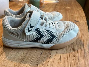Gymschoenen gym schoenen sneakers Hummel 37 beschikbaar voor biedingen