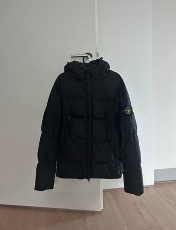 Stone Island Winterjas Zwart Maat S beschikbaar voor biedingen