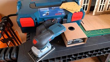 Nieuwe Bosch Professional schuurmachine nooit gebruikt beschikbaar voor biedingen