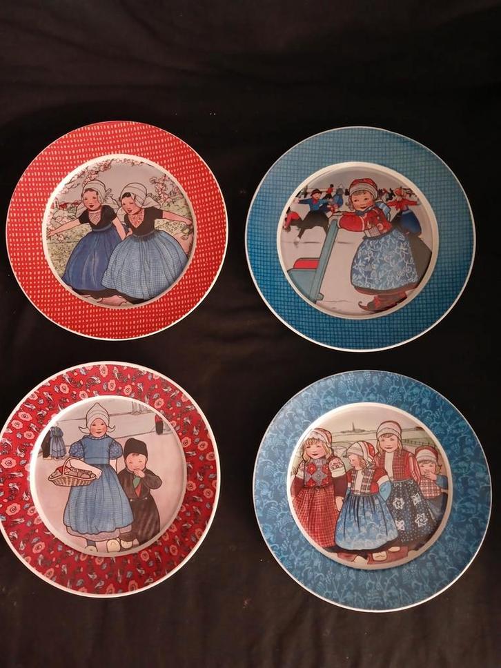 Rie Cramer Bordjes - Set van 4, Huis en Inrichting, Keuken | Servies, Bord(en), Overige stijlen, Ophalen of Verzenden