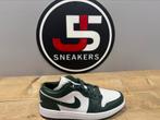 Jordan 1 Low Galactic Jade (Women’s), Kleding | Dames, Schoenen, Overige kleuren, Nieuw, Ophalen of Verzenden, Sneakers of Gympen