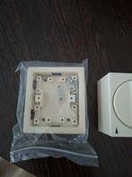 Nieuw: Somfy schakelaar zonwering open dicht, Doe-het-zelf en Verbouw, Ophalen of Verzenden, Zo goed als nieuw, Wit