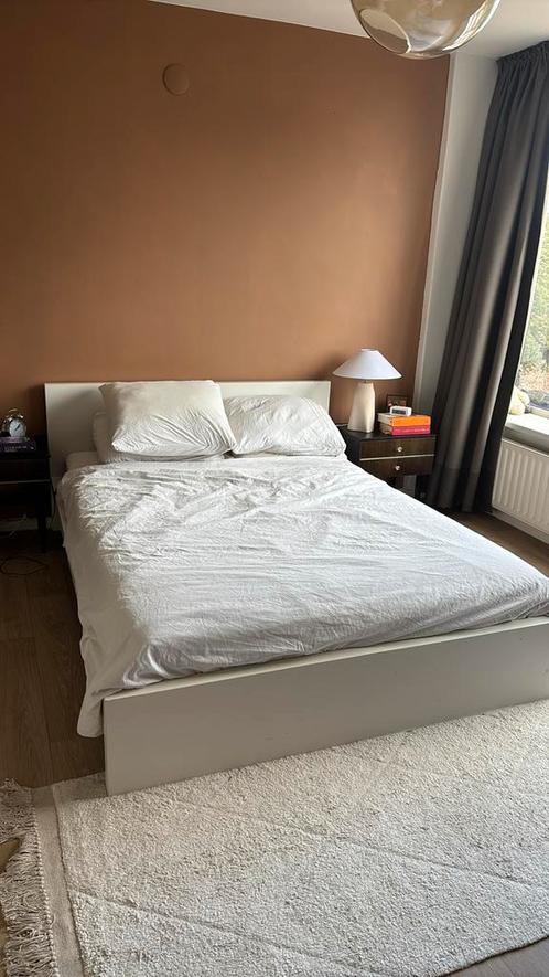 Bedframe (140) en lattenbodems IKEA MALM, Huis en Inrichting, Slaapkamer | Complete slaapkamers, Gebruikt, Twijfelaar, Ophalen
