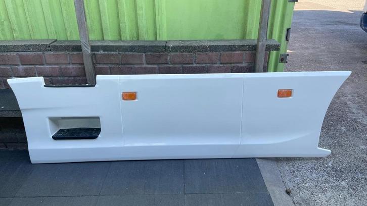 Scania Zijskirts | Scania Side Skirts, Auto-onderdelen, Vrachtwagen-onderdelen, Scania, Ophanging en Onderstel, Nieuw, Ophalen