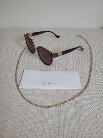 Gucci GG1027SK Zonnebril Bruin/Paars met Gouden Ketting beschikbaar voor biedingen