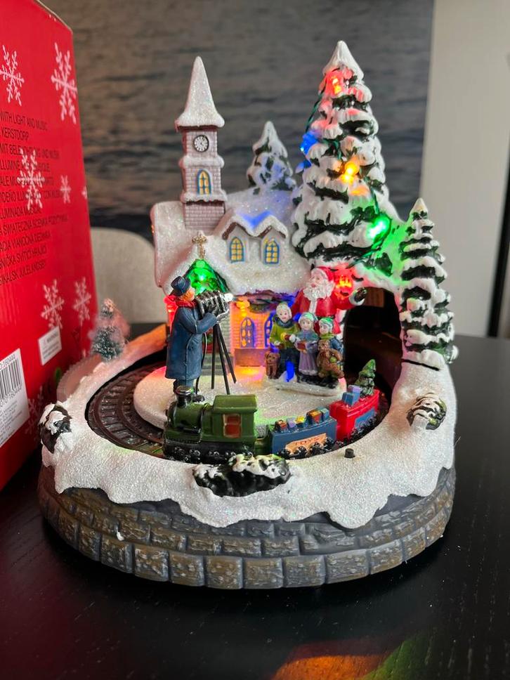Kerstdorp met Trein en Muziek, Diversen, Kerst, Zo goed als nieuw, Ophalen of Verzenden