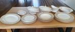 Royal Doulton, Sovereign H.4973 borden en schalenset, Antiek en Kunst, Ophalen