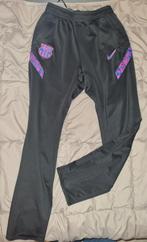 Nike/FC Barcelona trainingsbroek maat XL (164), Jongen of Meisje, Sport- of Zwemkleding, Ophalen of Verzenden, Zo goed als nieuw