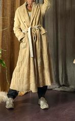 Lange manteljas masnada zacht pastel vuilgeel vib 36, Kleding | Dames, Jassen | Winter, Ophalen of Verzenden, Zo goed als nieuw