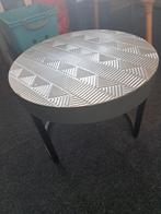 Metalen bijzettafel, Huis en Inrichting, 45 tot 60 cm, Minder dan 55 cm, Metaal of Aluminium, Rond