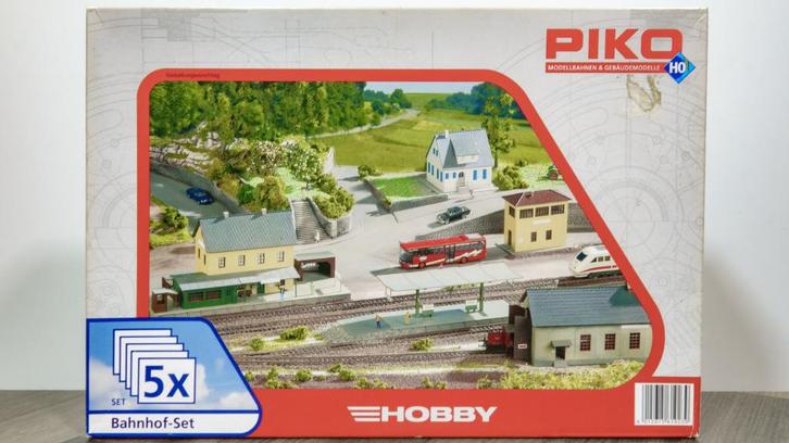 PIKO : 5-delige Bahnhof gebouwen set voor H0-spoor, Hobby en Vrije tijd, Modeltreinen | H0, Gebruikt, Brug, Tunnel of Gebouw, Gelijkstroom
