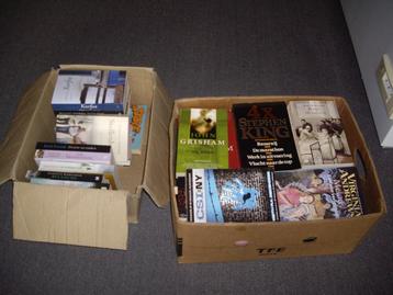 50 boeken thrillers romans  enz voor €10 beschikbaar voor biedingen