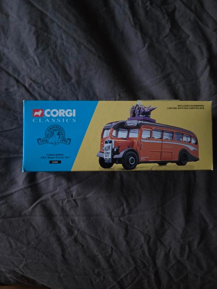 Corgi Classics Finglands AEC Regal Coach Bus, Hobby en Vrije tijd, Modelbouw | Auto's en Voertuigen, Ophalen of Verzenden