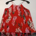 Mango top knal rood gebloemd plisse model mt XS nr 38581