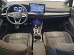 Volkswagen Golf 8.5 1.5 eTSI 150pk DSG/AUT R-Line Panoramada, Auto's, Zwart, 4 cilinders, Alcantara, Bedrijf