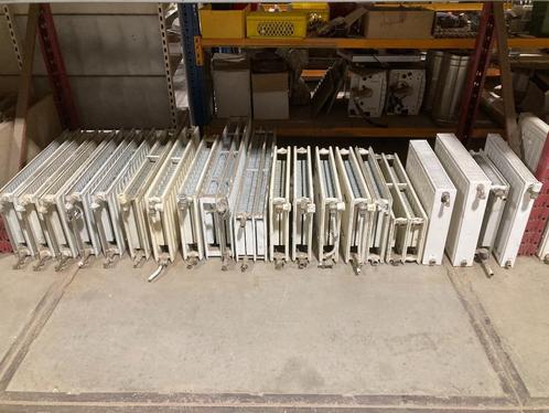 Radiatoren, Doe-het-zelf en Verbouw, Verwarming en Radiatoren, Gebruikt, Radiator, 800 watt of meer, 30 tot 80 cm, Ophalen