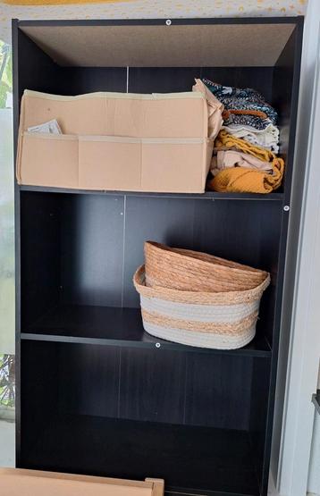 Nieuwe boekenkast 100hx55bx23d beschikbaar voor biedingen