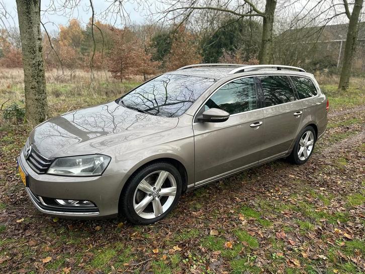 Volkswagen Passat Variant 1.4 TSI Highline BlueMotion apk t/, Auto's, Volkswagen, Bedrijf, Te koop, Passat, Benzine, Euro 5, A