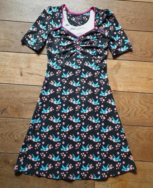Mooie vogel print jurk Tante Betsy maat s., Kleding | Dames, Jurken, Zo goed als nieuw, Maat 36 (S), Overige kleuren, Knielengte