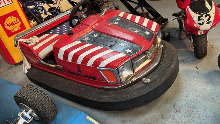 Mercedes botsauto rijdende botsauto met puch motor kermis, Verzamelen, Retro, Huis en Inrichting, Ophalen of Verzenden