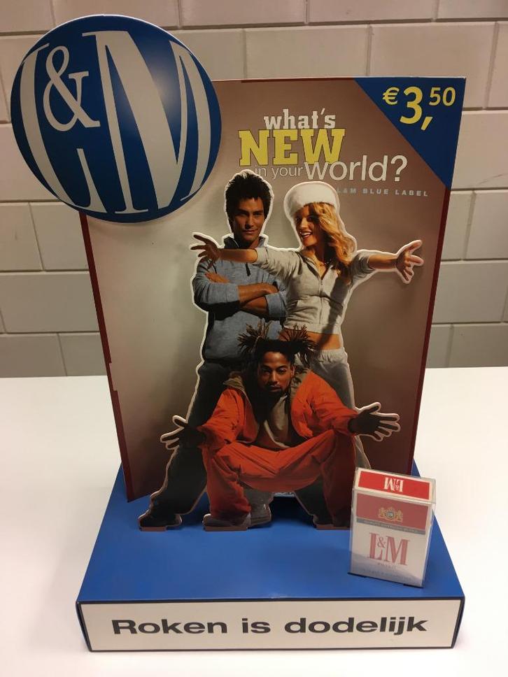 Sigaret Display	L&M Sigaret (rood) € 3,50 c 30x40 cm, Verzamelen, Rookartikelen, Aanstekers en Luciferdoosjes, Zo goed als nieuw