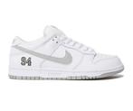 Supreme x nike SB dunk low, Ophalen of Verzenden, Zo goed als nieuw, Overige kleuren