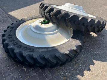  Goodyear IF 320/105R54, BKT 700/50-26,5 en Landbouw assen  beschikbaar voor biedingen