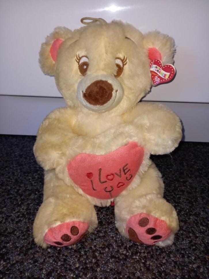 * Nieuwe knuffel Beer met hart I Love You *, Kinderen en Baby's, Speelgoed | Knuffels en Pluche, Nieuw, Beer, Ophalen of Verzenden
