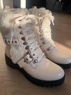 Leuke witte / creme boots maat 36, Ophalen of Verzenden, Zo goed als nieuw, Meisje, Laarzen